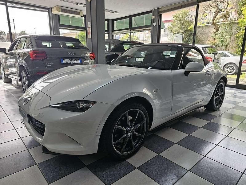 Usata Mazda MX5 Inclusive 184 CV (135 kW) 2018 Snowflake white pearl Cabrio
