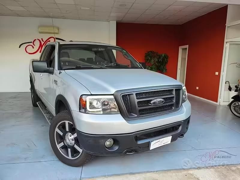 Usata Ford F-150 Lariat 299 CV (219 kW) 2007 Grigio Pick-up