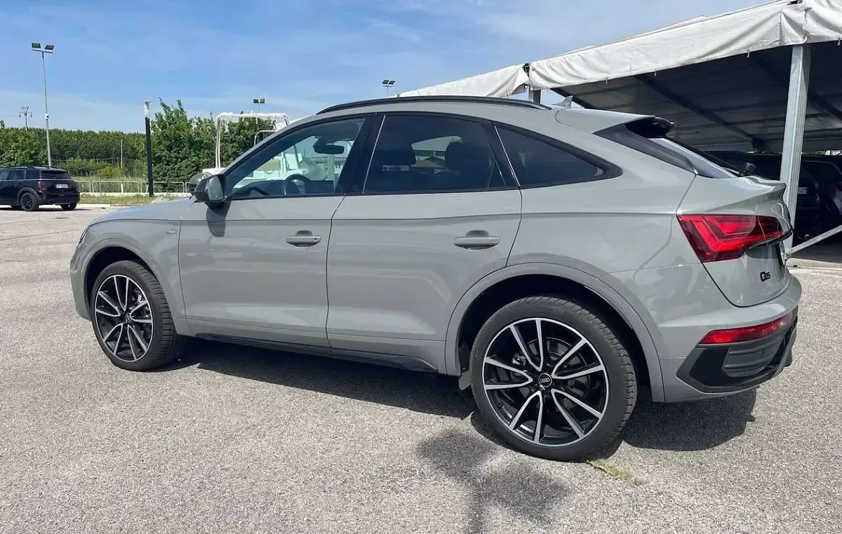 Usata Audi Q5 Sportback Exclusive 204 CV (150 kW) 2021 Grigio SUV