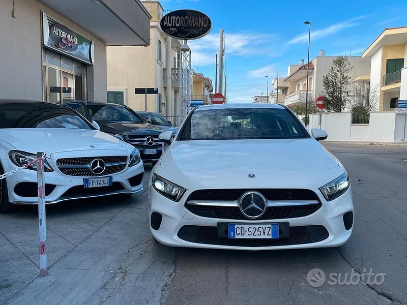 Usata Mercedes A180 Business 116 CV (85 kW) 2021 Bianco Berlina