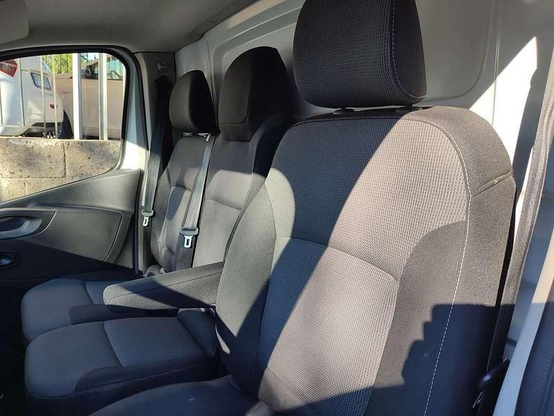 Usata Nissan NV300 145 CV (106 kW) 2021 Bianco Furgone