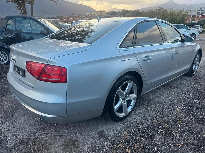 Usata Audi A8 250 CV (183 kW) 2011 Grigio Berlina