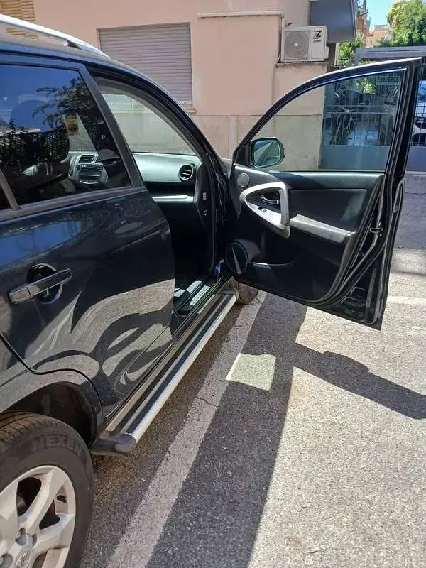 Usata Toyota RAV4 150 CV (110 kW) 2010 SUV