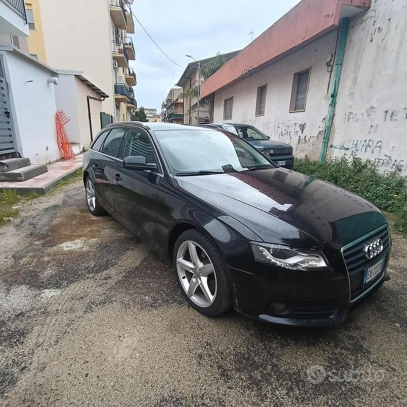 Usata Audi A4 143 CV (105 kW) 2011 Blu Station wagon