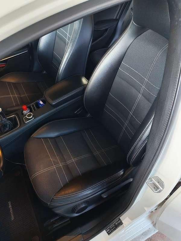 Usata Mercedes A180 109 CV (80 kW) 2013 Bianco Utilitaria