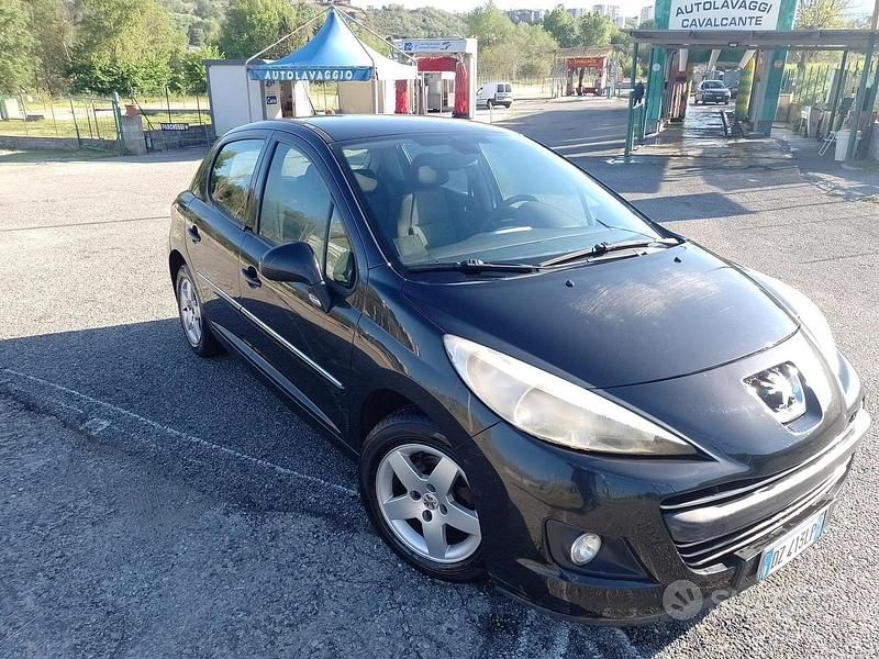 Usata Peugeot 207 70 CV (51 kW) 2009 Nero Berlina