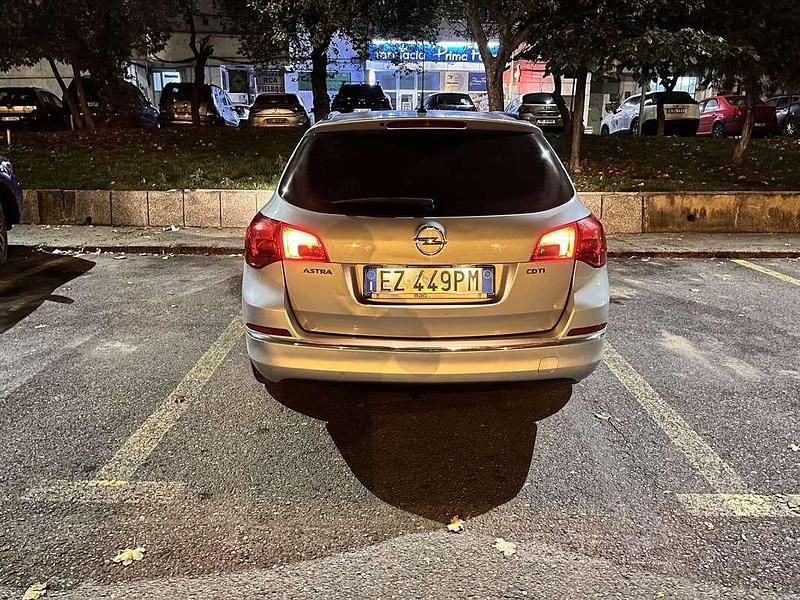 Usata Opel Astra Cosmo 110 CV (80 kW) 2015 Station wagon