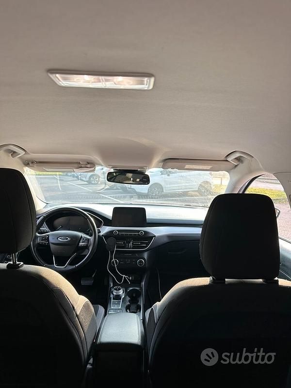 Usata Ford Focus 120 CV (88 kW) 2022 Bianco Station wagon