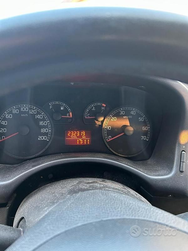 Usata Fiat Grande Punto 2006 Nero Utilitaria