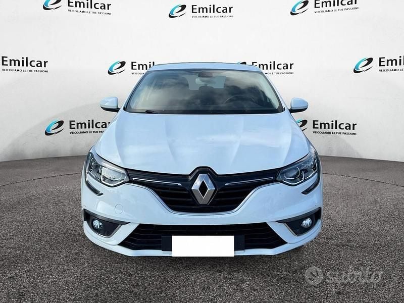 Usata Renault Mégane IV Zen 110 CV (80 kW) 2016 Bianco Berlina