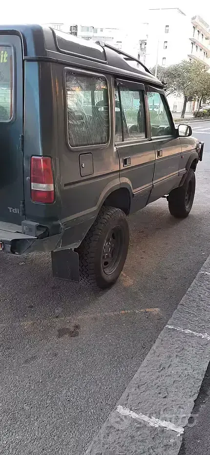 Usata Land Rover Discovery 113 CV (83 kW) 1995 Verde SUV