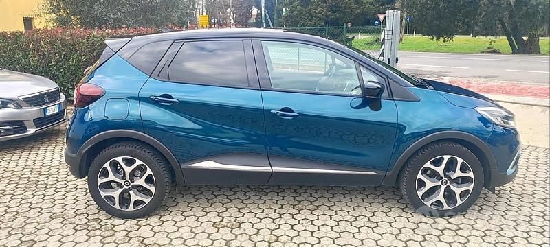 Usata Renault Captur 90 CV (66 kW) 2019 Blu SUV