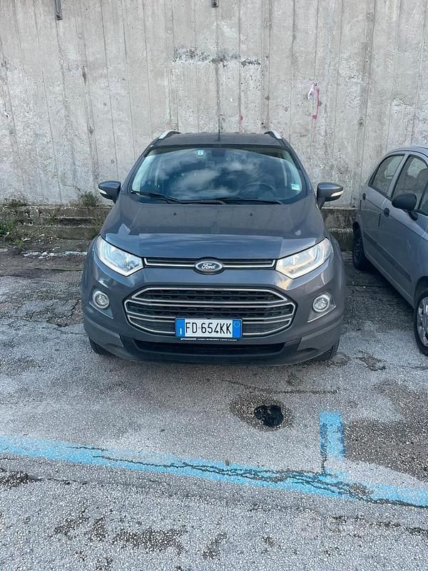 Usata Ford Ecosport 90 CV (66 kW) 2016 Nero SUV