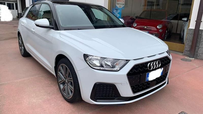 Usata Audi A1 Sportback Admired 95 CV (69 kW) 2020 Bianco ghiaccio metallizzato Utilitaria