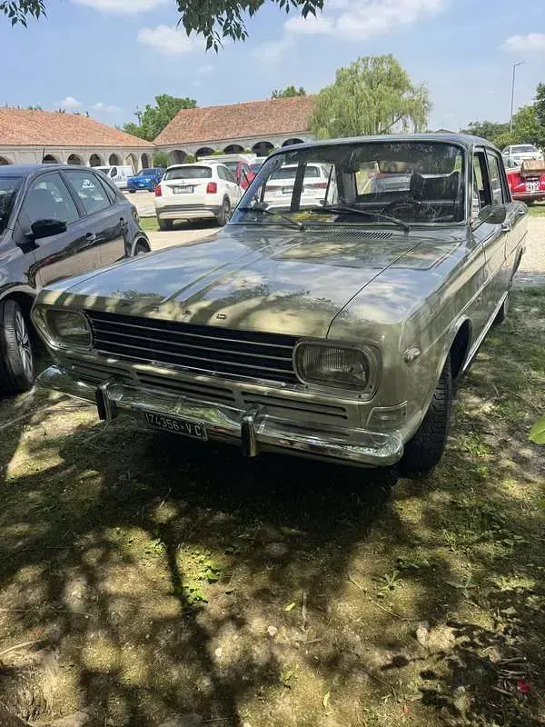 Usata Ford Taunus XL 54 CV (39 kW) 1970 Berlina