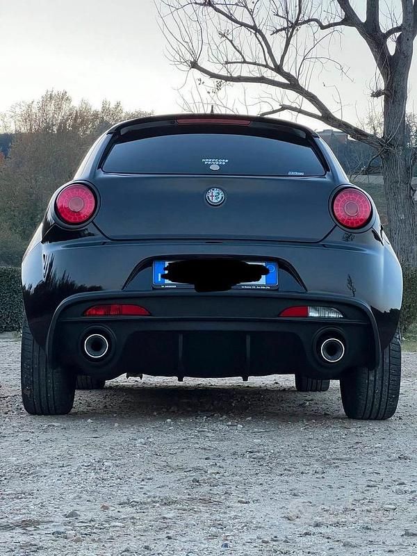 Usata Alfa Romeo MiTo Super 95 CV (69 kW) 2018 Nero Utilitaria