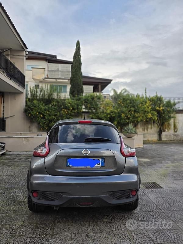 Usata Nissan Juke N-Connecta 110 CV (80 kW) 2019 Grigio SUV