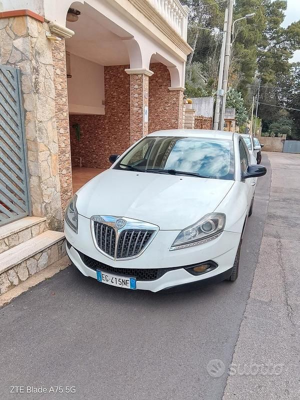 Usata Lancia Delta 2011 Bianco Utilitaria