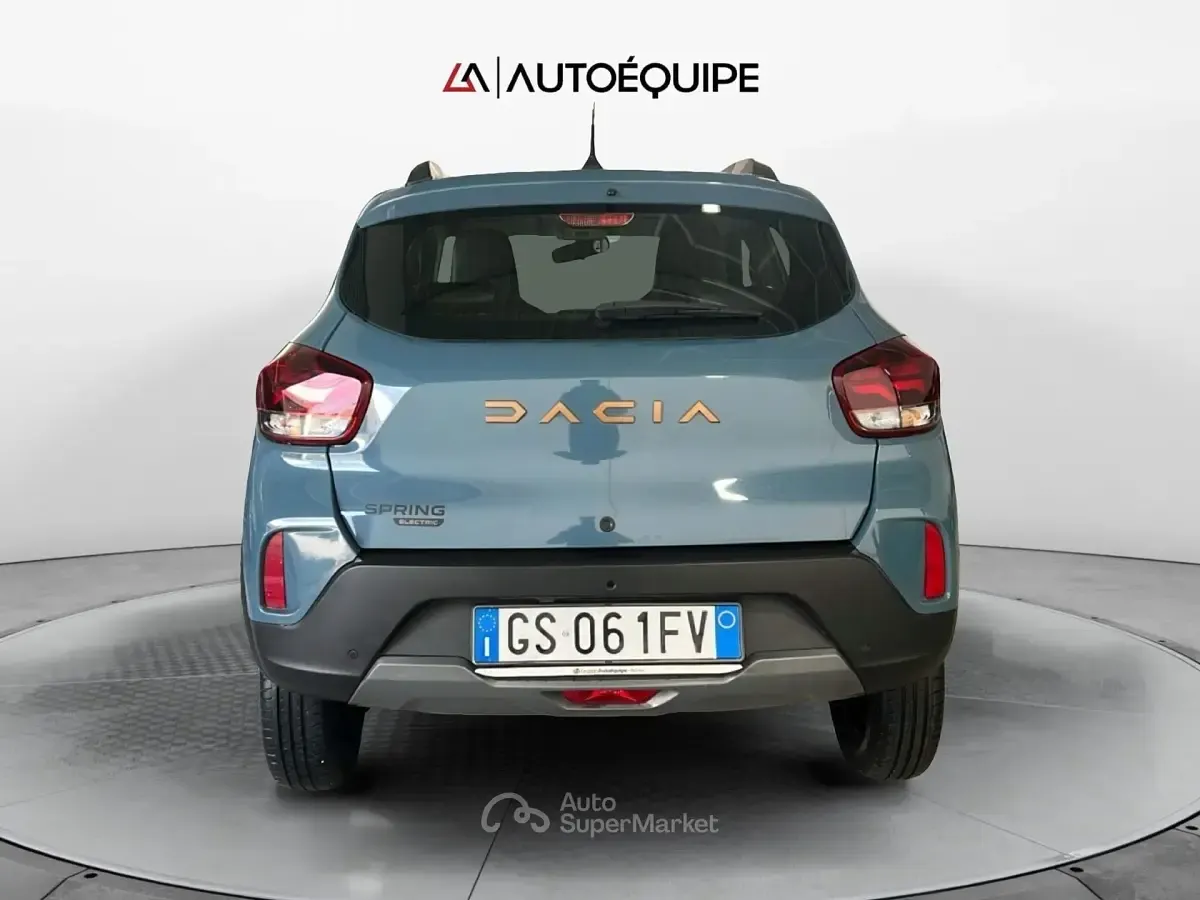 Usata Dacia Spring Extreme 47 kW (65 CV) 2023 Blu/azzurro Utilitaria