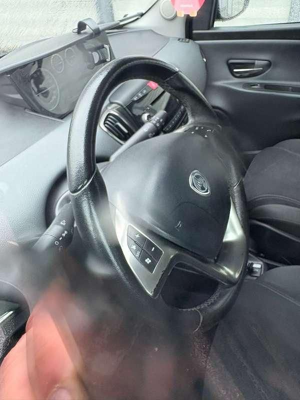 Usata Lancia Ypsilon S 69 CV (50 kW) 2012 Utilitaria