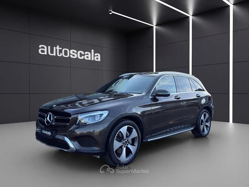 Usata Mercedes GLC250 204 CV (150 kW) 2016 Marrone SUV