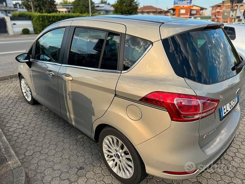 Usata Ford B-MAX 105 CV (77 kW) 2014 Monovolume