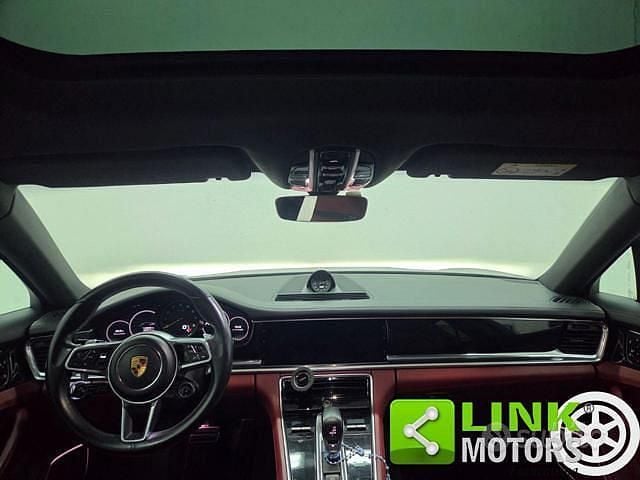 Usata Porsche Panamera 330 CV (242 kW) 2019 Grigio Berlina