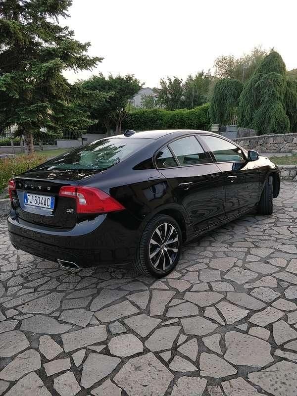 Usata Volvo S60 Dynamic 120 CV (88 kW) 2017 Nero Berlina