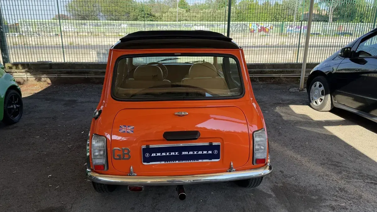 Usata Mini Cooper 53 CV (38 kW) 1995 Arancione Utilitaria