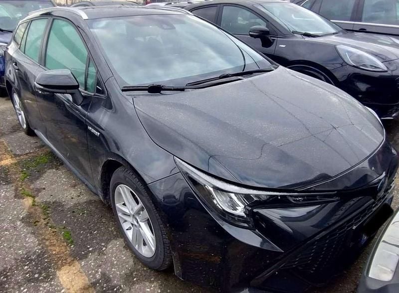 Usata Toyota Corolla Style 98 CV (72 kW) 2020 Nero Station wagon
