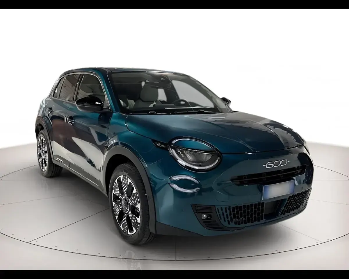 Usata Fiat 600 La Prima 101 CV (74 kW) 2024 Blu SUV