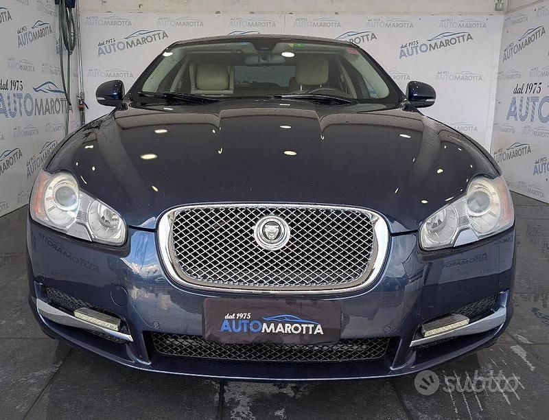 Usata Jaguar XF Luxury 207 CV (152 kW) 2009 Blu/azzurro Berlina