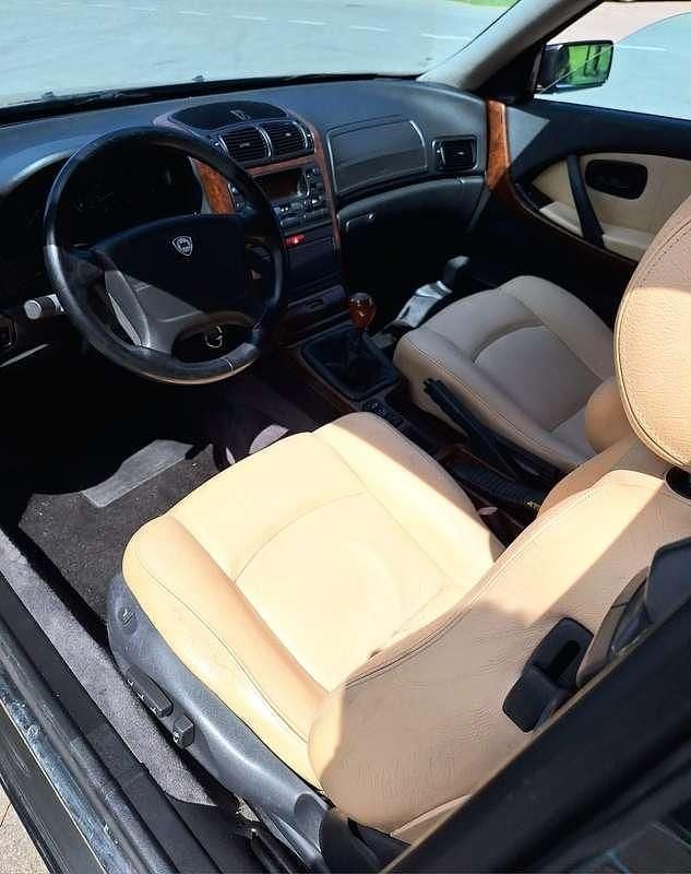 Usado Lancia Kappa 272 CV (200 kW) 1998 Negro Coupe