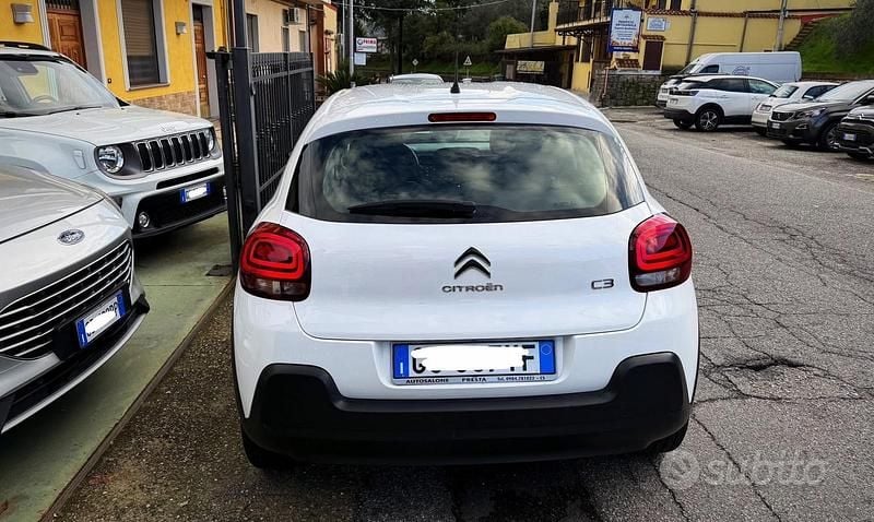 Usata Citroën C3 Shine 102 CV (75 kW) 2022 Bianco Utilitaria