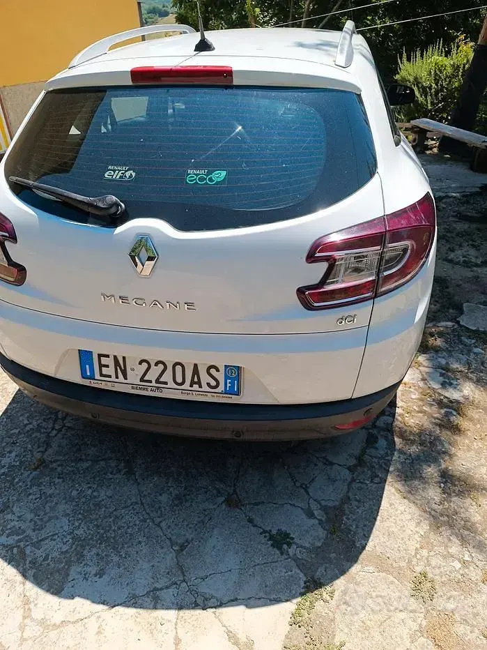 Usata Renault Mégane GrandTour 110 CV (80 kW) 2012 Bianco Station wagon