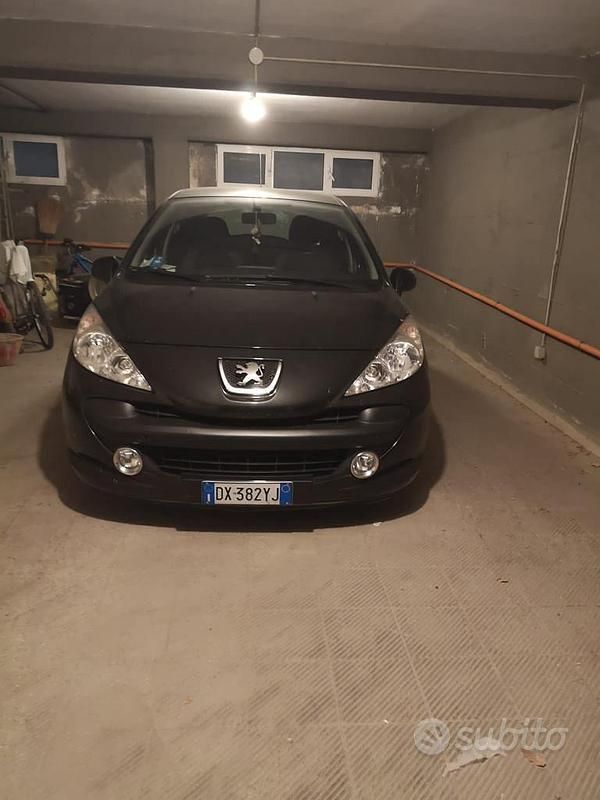 Usata Peugeot 207 95 CV (69 kW) 2008 Nero Berlina