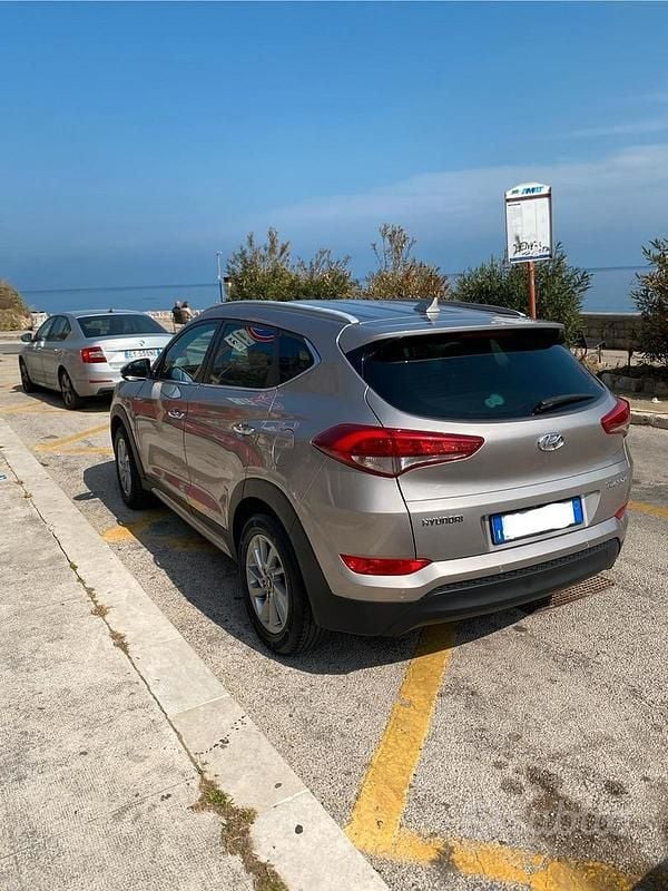 Usata Hyundai Tucson 2015 Grigio SUV