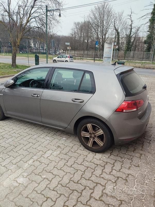 Usata VW Golf VII 110 CV (80 kW) 2016 Grigio Berlina