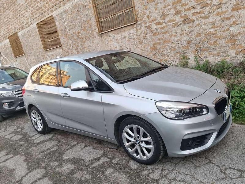 Usata BMW 216 Active Tourer Advantage 116 CV (85 kW) 2017 Argento Monovolume