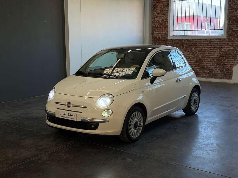 Bianco Usata 2009 Fiat 500 Lounge Due volumi | 6490 € (Buon prezzo) - Immagine 1/4