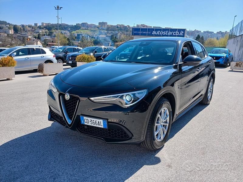 Usata Alfa Romeo Stelvio Business 190 CV (139 kW) 2020 Nero SUV