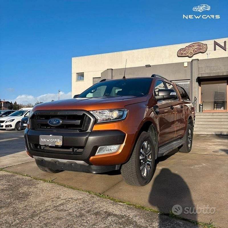 Usata Ford Ranger Wildtrack 160 CV (117 kW) 2017 Rosso Pick-up