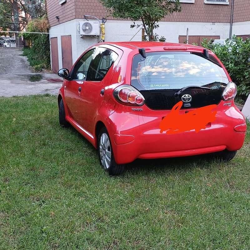 Usata Toyota Aygo 68 CV (50 kW) 2009 Utilitaria