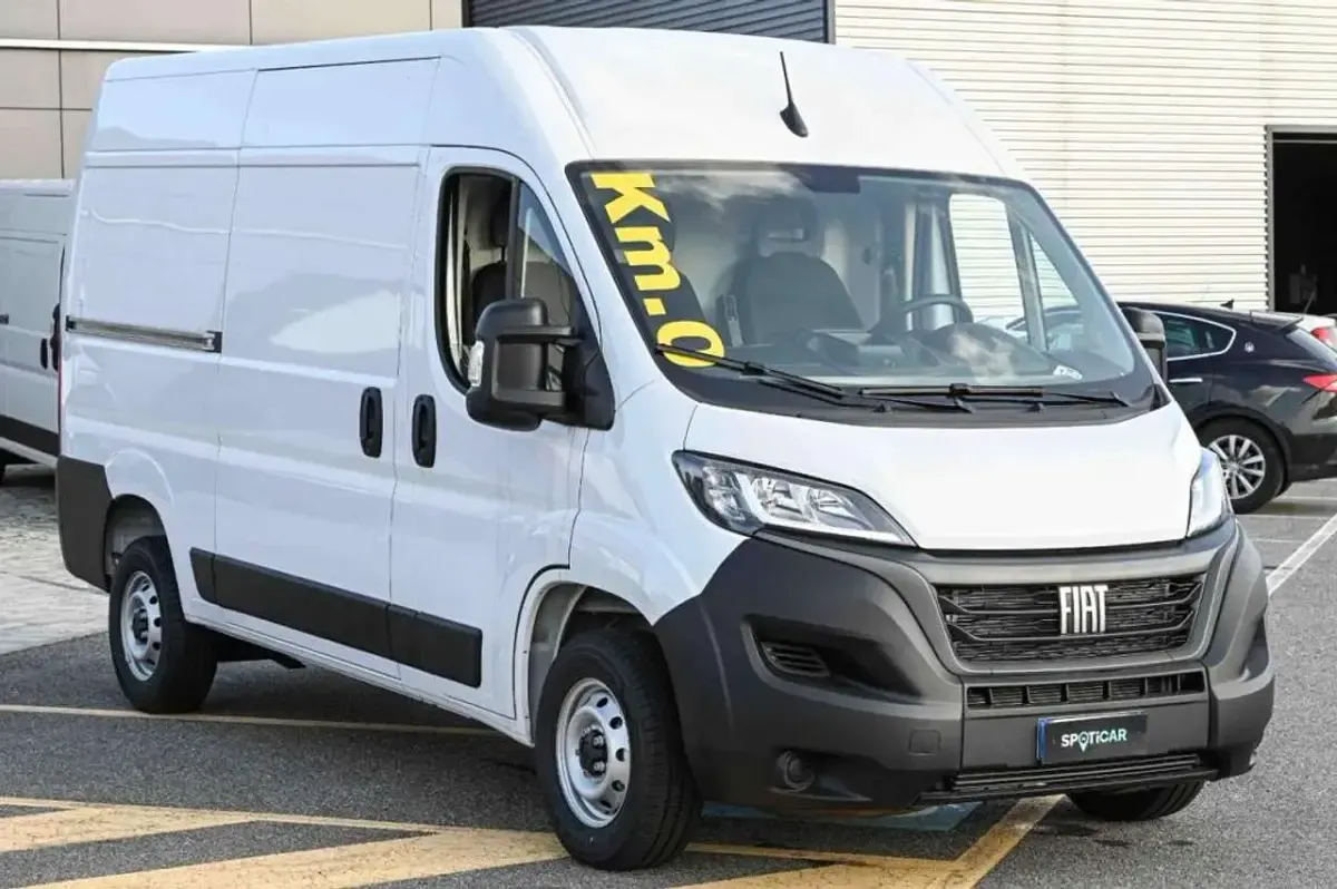 Usata Fiat Ducato 140 CV (102 kW) 2023 Bianco Furgone