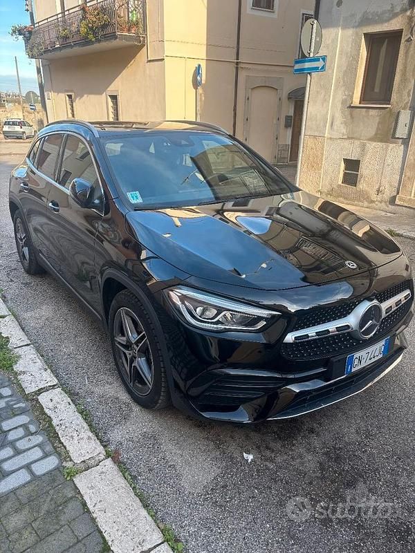 Usata Mercedes GLA200 AMG line 163 CV (119 kW) 2023 Nero SUV