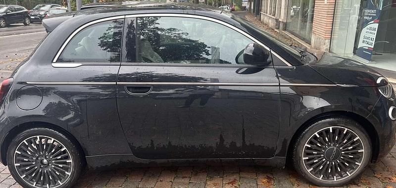 Usata Fiat 500e La Prima 42 kW (58 CV) 2022 Utilitaria