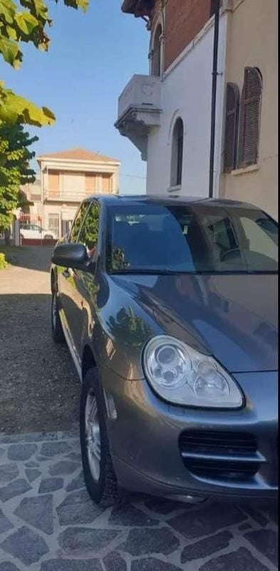 Usata Porsche Cayenne 250 CV (183 kW) 2004 Grigio SUV