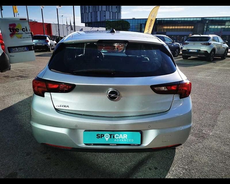 Usata Opel Astra Business Elegance 131 CV (96 kW) 2021 Argento Utilitaria