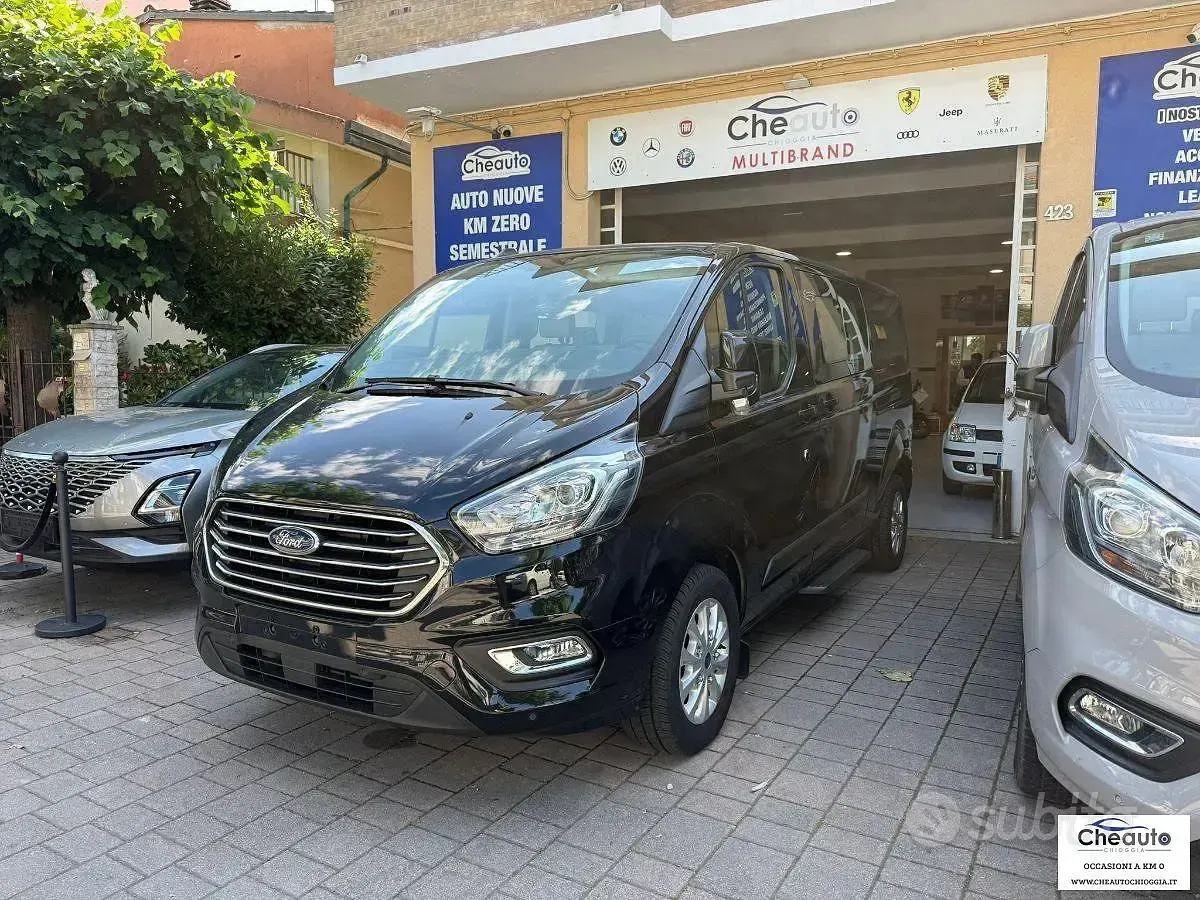 Usata Ford Tourneo Custom 105 CV (77 kW) 2023 Furgone