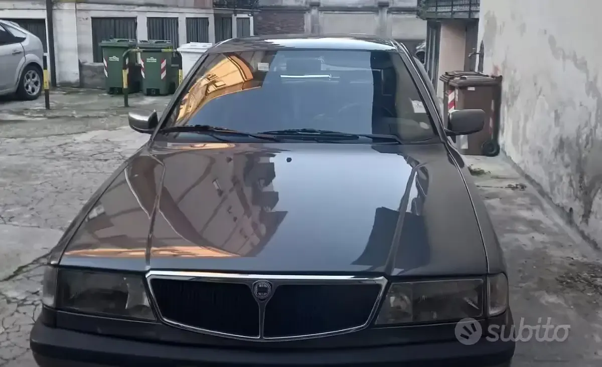 Usata Lancia Dedra 117 CV (86 kW) 1990 Grigio Berlina